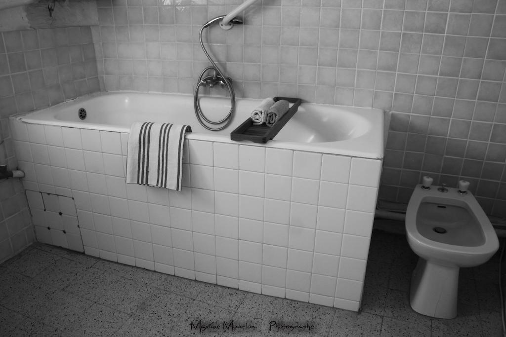 Bed and breakfast Chateau Rosans Extérieur photo