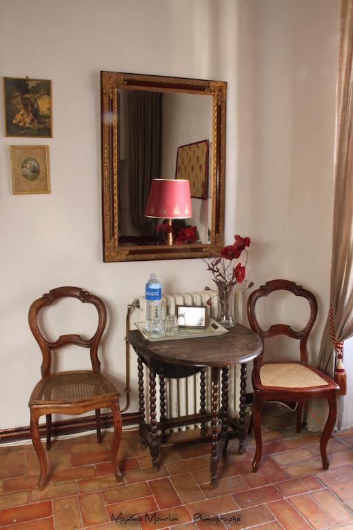 Bed and breakfast Chateau Rosans Chambre photo
